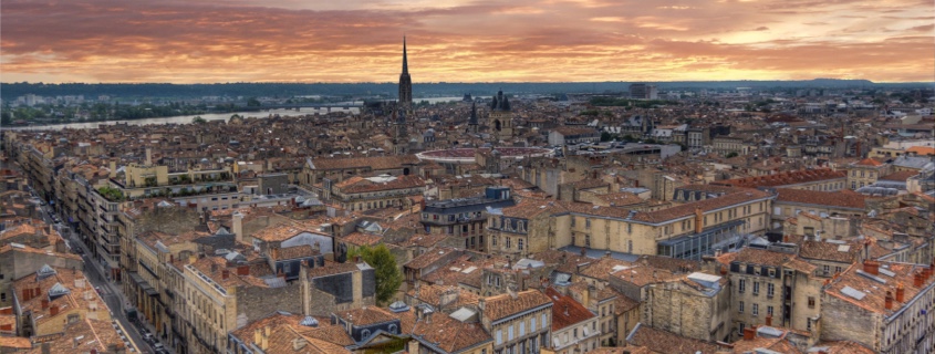 Vue sur les toits de la ville de Bordeaux