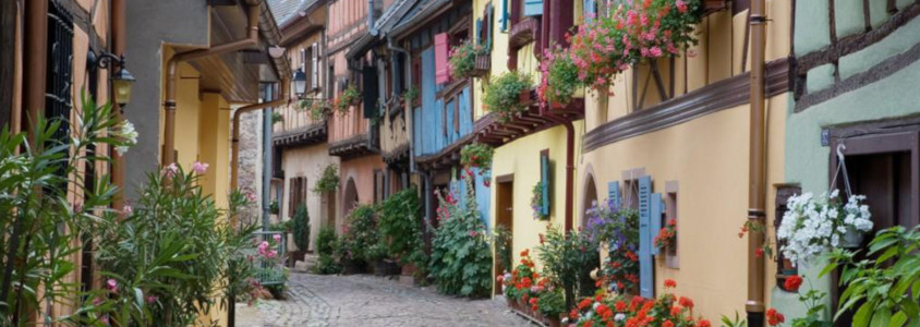 eguisheim plus beau village alsace, plus beaux villages routes des vins d'alsace, eguisheim route des vins