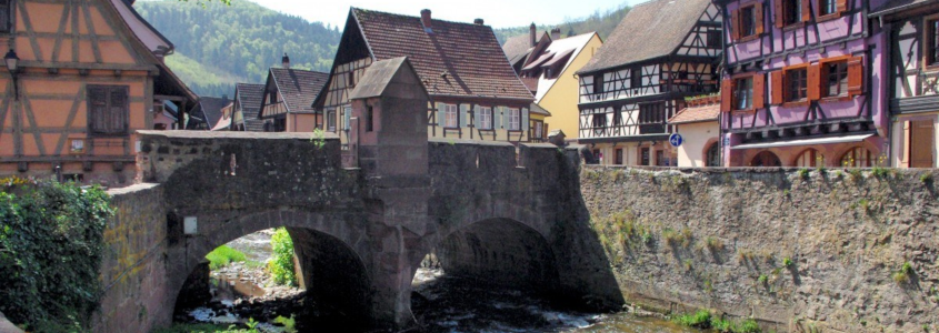 Pont fortifié, Kaysersberg, pont de Kaysersberg, visiter Kaysersberg, Alsace, Route des vins d'Alsace