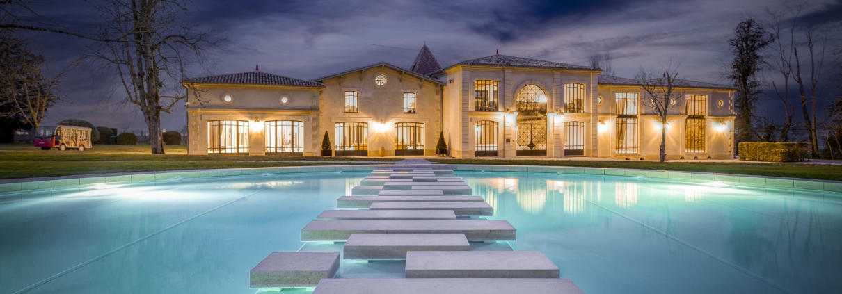 Montlabert chateau piscine