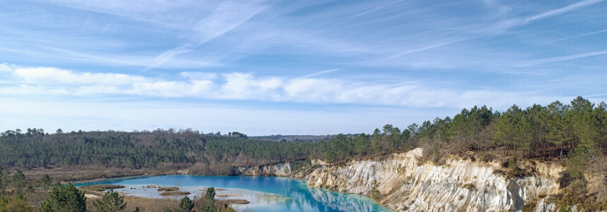 Blue,Lake,Of,Guizengeard