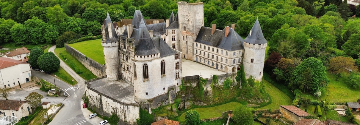 Rochefoucauld,Castle